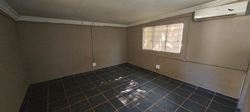 2 Bedroom Property for Sale in Kanoneiland Northern Cape